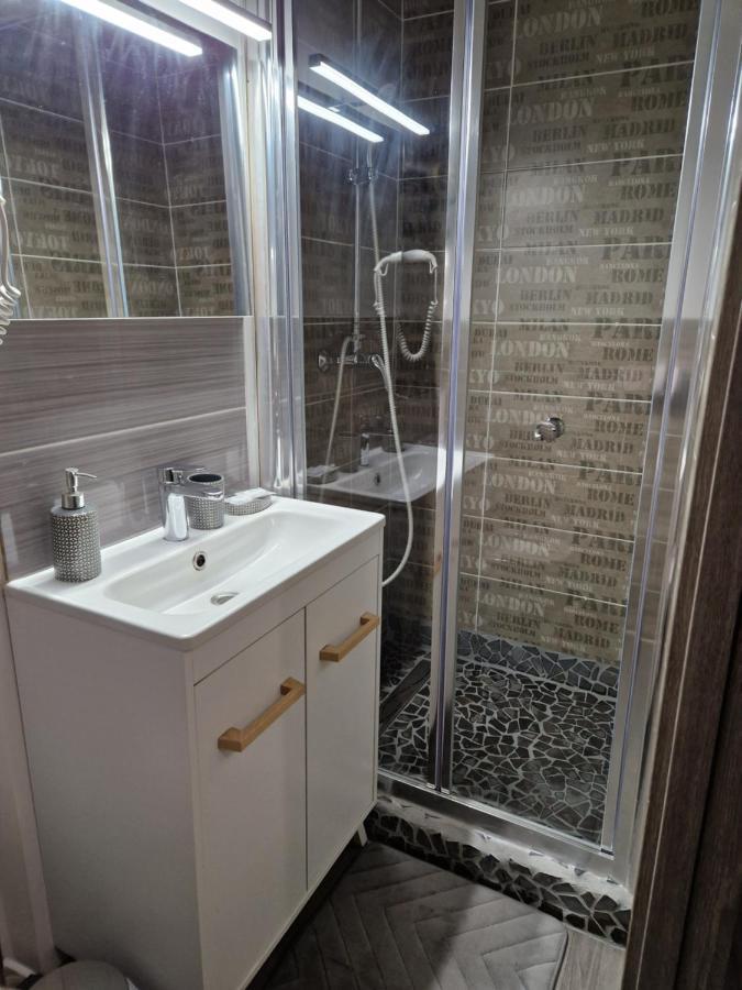 Maison d'hôtes Meublé Au Rdc , Proche